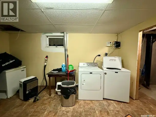 30 West ROAD Kindersley, Saskatchewan in Houses for Sale in Saskatoon - Image 30