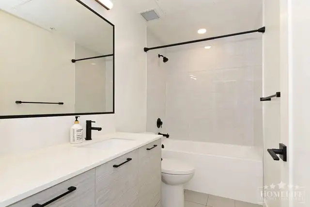 Modern & Bright 1-Bed Condo for Rent in Heart of Latimer Village in Long Term Rentals in Abbotsford - Image 16