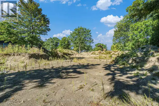 253 CUNNINGHAM AVENUE Ottawa, Ontario in Land for Sale in Ottawa - Image 9