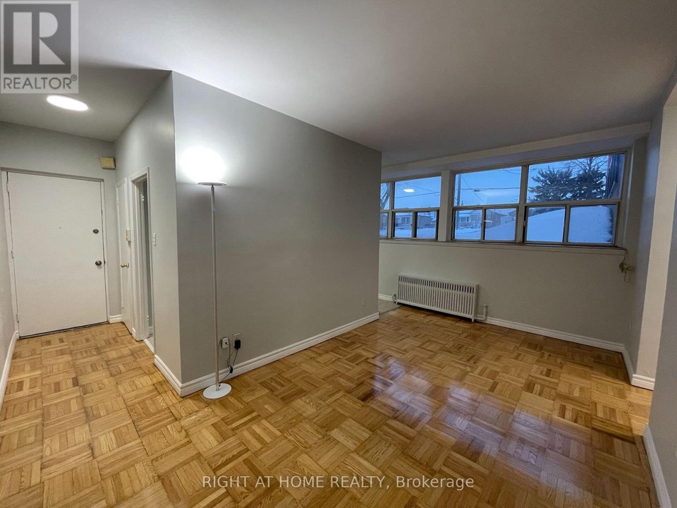 B12 - 33 FLAMBOROUGH DRIVE Toronto (Brookhaven-Amesbury), Ontari 4