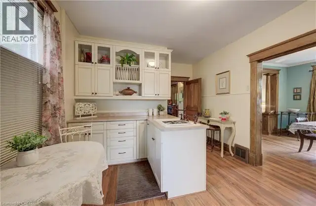 46 ELLEN Street W Kitchener, Ontario in Houses for Sale in Kitchener / Waterloo - Image 12