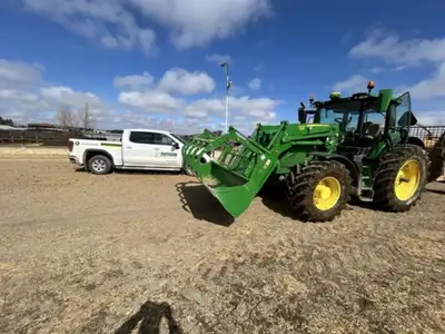 John Deere 6.8L 195HP, IVT w/ Diff Lock & LH Reverser & Command Pro, TLS MFWD w/ Brakes, TRELLEBORG...