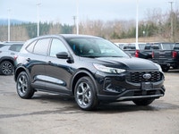 Practically Brand New: 2025 Ford Escape ST-Line AWD Only 7,104 km! Overview Why wait for a brand new... (image 4)