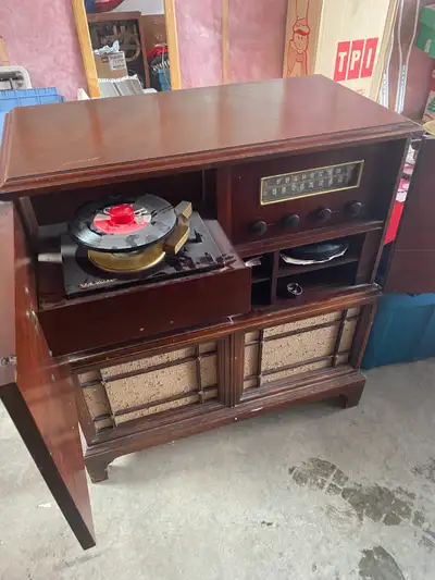Antique Phonograph (record player), View more