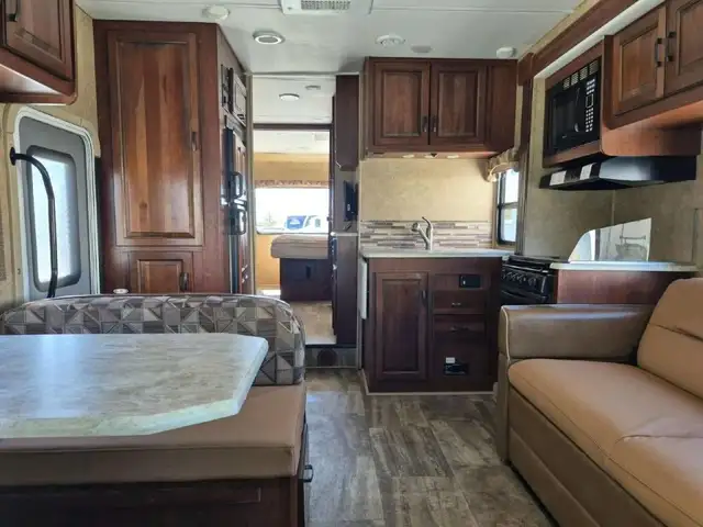 2015 Forester 3171DS in RVs & Motorhomes in Thetford Mines - Image 13