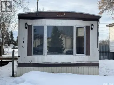 Discover affordable living in a peaceful corner of town with this well-situated mobile home. Conveni...