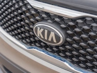 Check out this 2018 Kia Sorento LX before someone takes it home! *This Kia Sorento Is Competitively... (image 8)