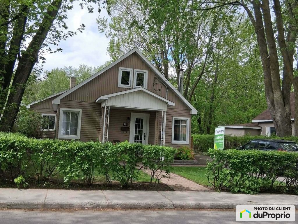 $399,999 - 1 1/2 Storey for sale in Ste-Rose — photo 2
