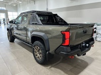 HEATED FRONT SEATS, LED HEADLIGHTS, AUTOMATIC HIGHBEAMS, ADAPTIVE CRUISE CONTROL, AERIAL VIEW DISPLA... (image 5)