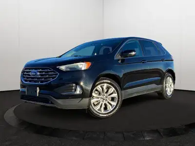 This Ford Edge has a dependable Intercooled Turbo Premium Unleaded I-4 2.0 L/122 engine powering thi...
