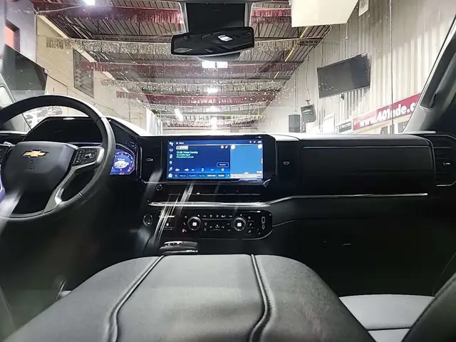 2024 Chevrolet Silverado 1500 LTZ LTZ/DURAMAX/LEATHER/ROOF/TE... in Cars & Trucks in Belleville - Image 3