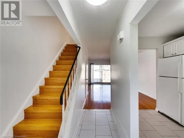 153 LIMERIDGE Road W Unit# 16 Hamilton, Ontario in Condos for Sale in Hamilton - Image 3