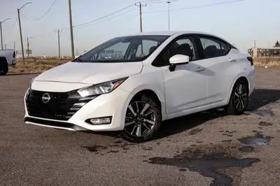 Front Wheel Drive,Aluminum Wheels,Power Steering,Brake Assist,Front Disc/Rear Drum Brakes,Tires - Fr...