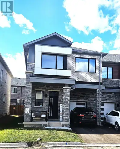 End Unit - Mint 4 Bedrooms Townhouse like a Semi-Detached with Lots of Natural Light Available. For...