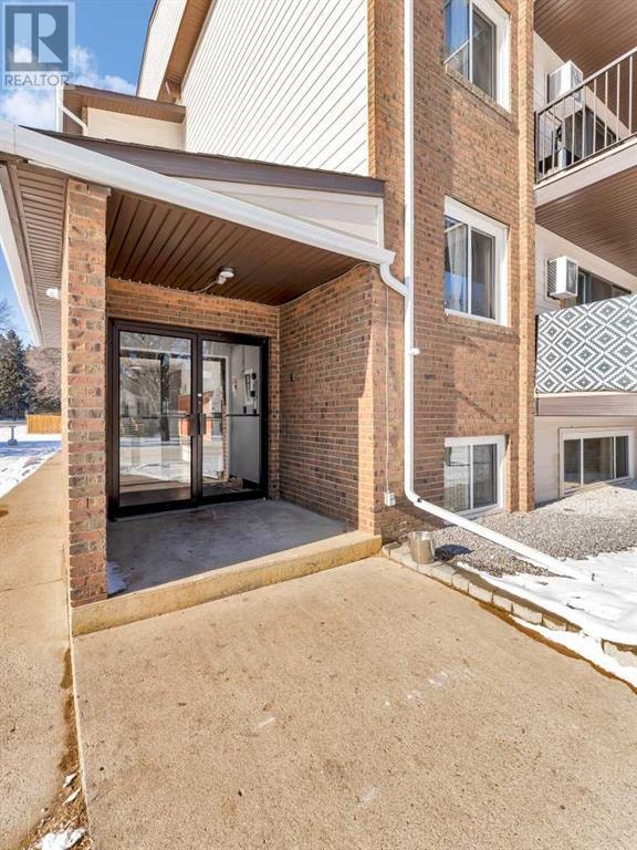 205, 130A 2 Street NE Medicine Hat, Alberta Condos for Sale