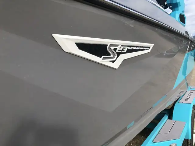 2023 Nautique SUPER AIR S23 in Powerboats & Motorboats in St. Albert - Image 4