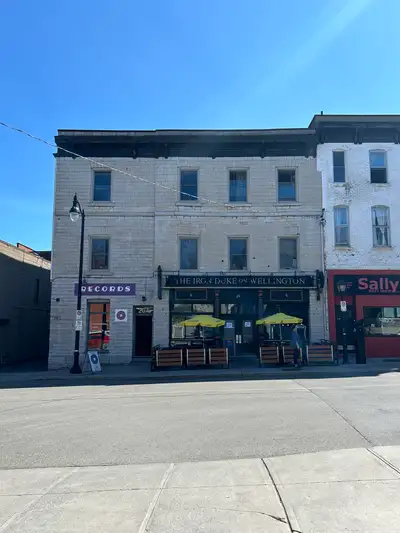 Suite Amenities Fridge Stove Hardwood floors Utilities Included: Water Sewage Step into this bright...