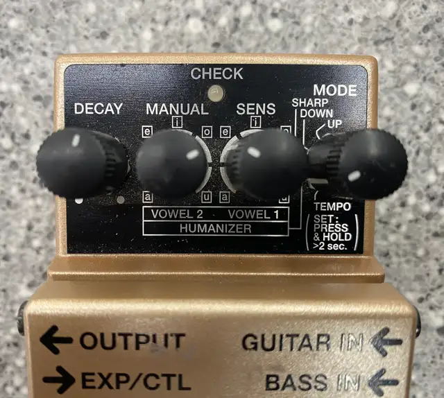 BOSS AW-3 Dynamic Wah Electric Guitar Pedal in Amps & Pedals in City of Toronto - Image 3