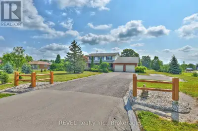 Set on over two and a half acres in gorgeous Cooks Mills, 354 Doan's Ridge Road offers a beautiful b...
