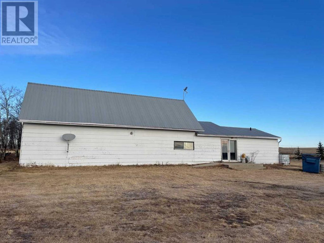 480010 Rge Rd 104 Rural Wainwright No. 61, M.D. of, Alberta in Houses for Sale in Edmonton