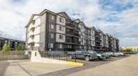 Broadstreet's Water's Edge offers 1 and 2 bedroom pet friendly apartments for rent, conveniently loc... (image 2)