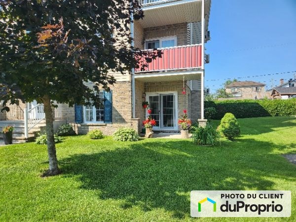 $369,000 - Condominium for sale in St-Joseph-Du-Lac — photo 2