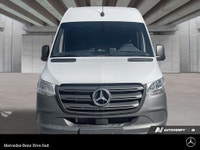 Mercedes-Benz Rive-Sud, la destination Mercedes-Benz par excellence. Bienvenue en première classe. D... (image 7)