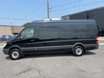 CERTIFICATION INCLUDED!! 1 OWNER EX OPP VAN!! RARE 12 PASSENGER HIGH ROOF 170WB EXTENDED VAN! NO ACC...