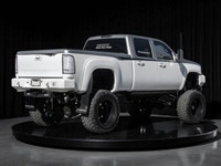 Thanks for viewing our House Of Cars Chinook Inventory! AMVIC licensed dealer! Polar Bear (Build cos... (image 6)