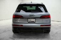 This Audi Q7 boasts a Intercooled Turbo Gas/Electric V-6 3.0 L/183 engine powering this Automatic tr... (image 6)
