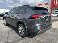 Experience the commanding presence and refined comfort of this 2019 Toyota RAV4 Limited, boasting a... (image 6)