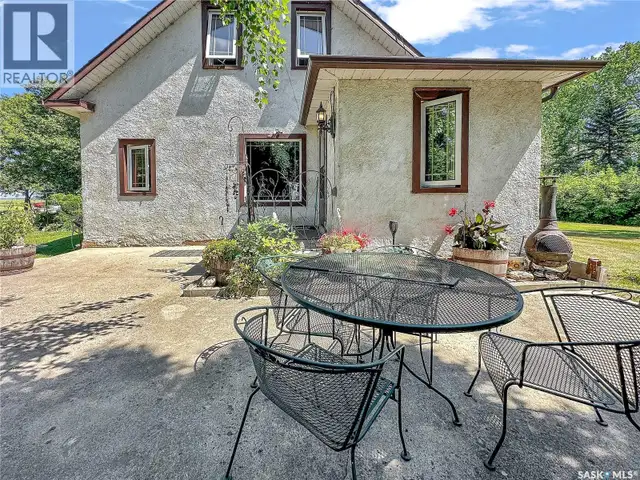 Lomenda Acreage Langenburg Rm No. 181, Saskatchewan in Houses for Sale in Regina - Image 9