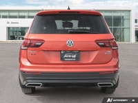 * 4Motion all-wheel-drive system * Features leatherette seating surfaces, an 8-way power-adjustable... (image 3)
