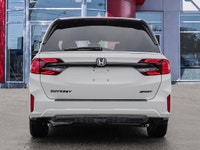Engine: 3.5-litre 24-valve Direct Injection SOHC i-VTEC V6 L/100Km City: 12.2 L/100Km Hwy: 8.5 (image 4)