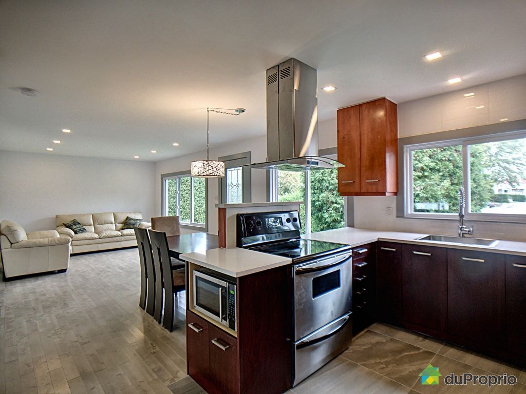 $799,000 - Bungalow for sale in Brossard — photo 1