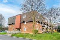 Located in the thriving Westmount area of London, Westmount Village Apartments, 910-912 & 918-922 Wo... (image 8)