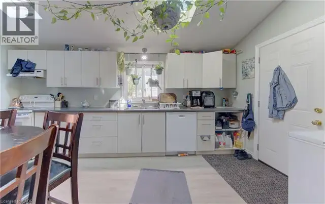 48 BREITHAUPT Street Kitchener, Ontario in Houses for Sale in Kitchener / Waterloo - Image 15
