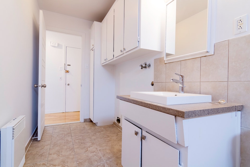 4 ½ - 1 mois gratuit,1091 rue Nobert - Disponible dès maintenant 5