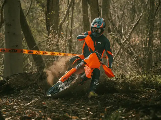KTM XC 350 F in Dirt Bikes & Motocross in Oshawa / Durham Region - Image 8