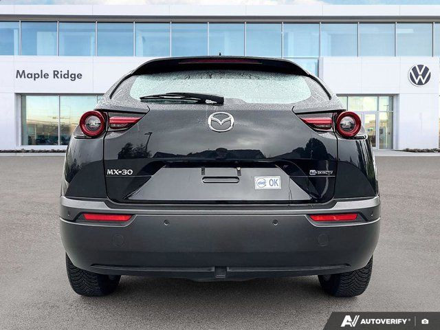 2022 Mazda MX-30 EV GS | No Accidents | Blind Spot in Cars & Trucks in Tricities/Pitt/Maple - Image 4