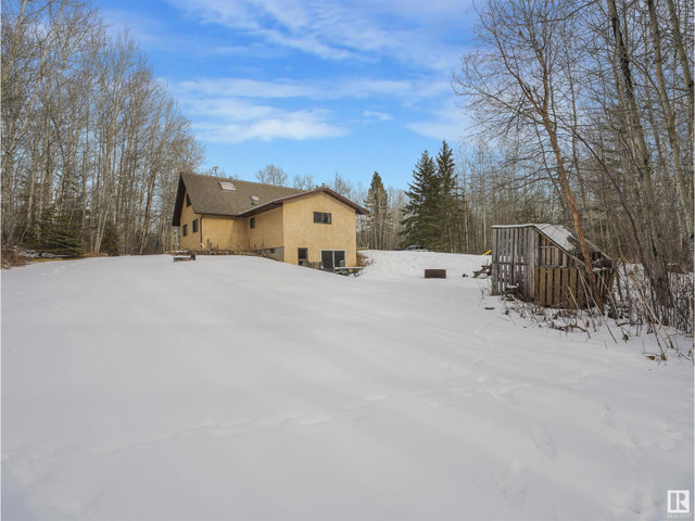 #109 52122 RGE RD 210 Rural Strathcona County, Alberta in Houses for Sale in Strathcona County - Image 4