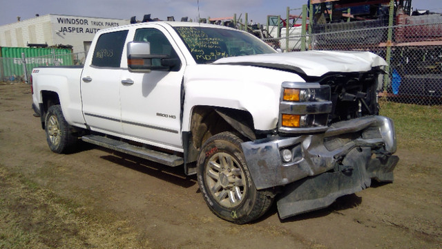NEW SALVAGE ARRIVALS!! CALL TODAY FOR QUALITY USED TRUCK PARTS in Auto Body Parts in Edmonton - Image 3