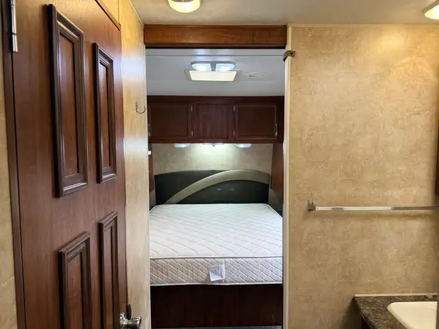 2011 Jayco JAY FLIGHT 29 RLS in Travel Trailers & Campers in St. Albert - Image 23