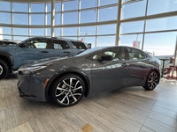 This Toyota Prius Plug-In Hybrid boasts a Gas/Electric I-4 2.0 L/121 engine powering this Variable t... (image 5)