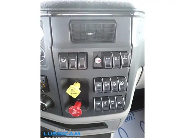 2022 Peterbilt 567 in Heavy Trucks in Longueuil / South Shore - Image 20