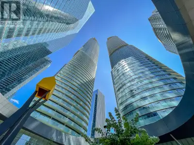 4205 - 12 YORK STREET Toronto (Waterfront Communities), Ontario