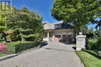 Hands-off living in a fully-detached 2573 sq ft Bungalow, with Loft upgrade, and coveted covered por...