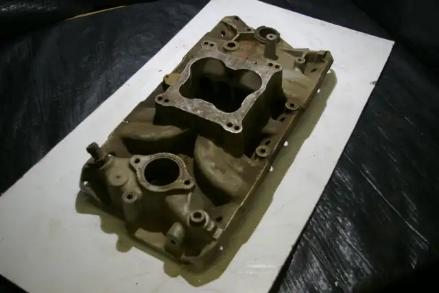INTAKE MANIFOLD EDELBROCK STREET MASTER in Engine & Engine Parts in Edmonton - Image 2