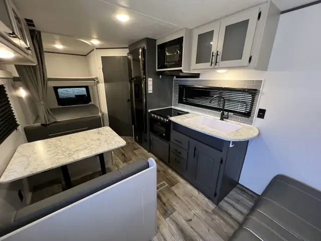 2024 Dutchmen Aspen Trail LE 25BH Bunks - Camper Travel Trailer in Travel Trailers & Campers in Winnipeg - Image 5