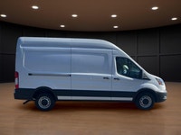 Price includes $1,000 finance credit. Price does not include fees or taxes. The 2023 Ford Transit Ca... (image 5)